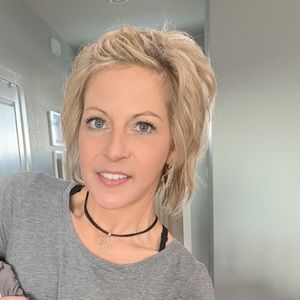 Meet your Posher, Pamela